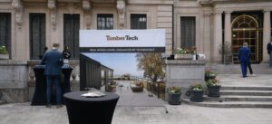 TimberTech vstupuje na profesionální scénu: Exkluzivní event v rezidenci amerického velvyslance